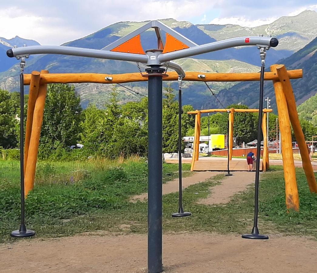 Bonic I Acollidor Triplex Amb Vistes Apartman Bohí Kültér fotó